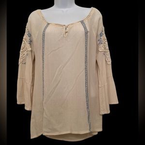 Altar’s State cream and blue blouse size M